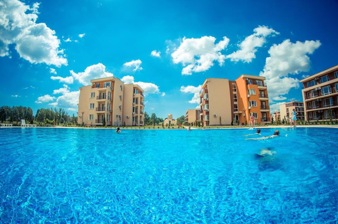 Holiday Fort Golf Club - Premium Apartments Slantschew brjag Exterior foto